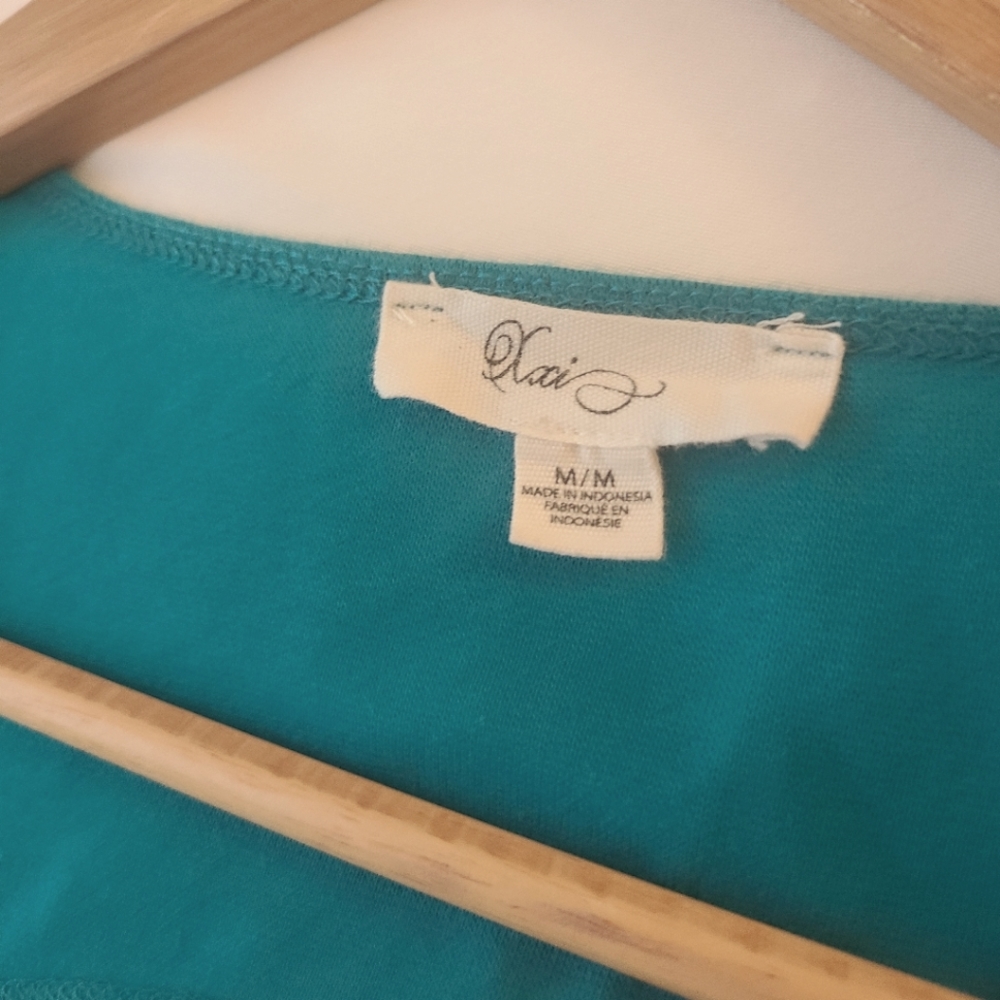 Keyhole Back Dress - Picture 3 of 3